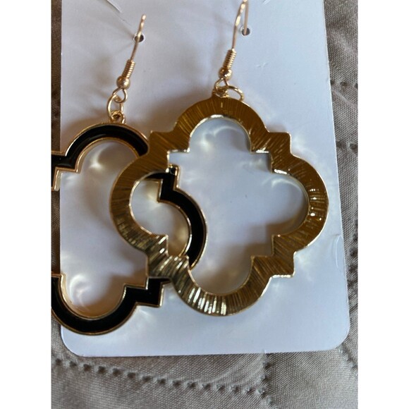 Earrings Quatrefoil Stylish Black & Gold Tone Dangle Designer Look Trendy Chic - Picture 7 of 7